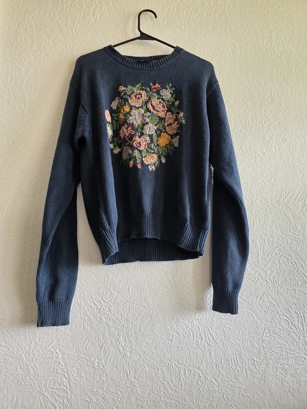 Lizsport navy crewneck